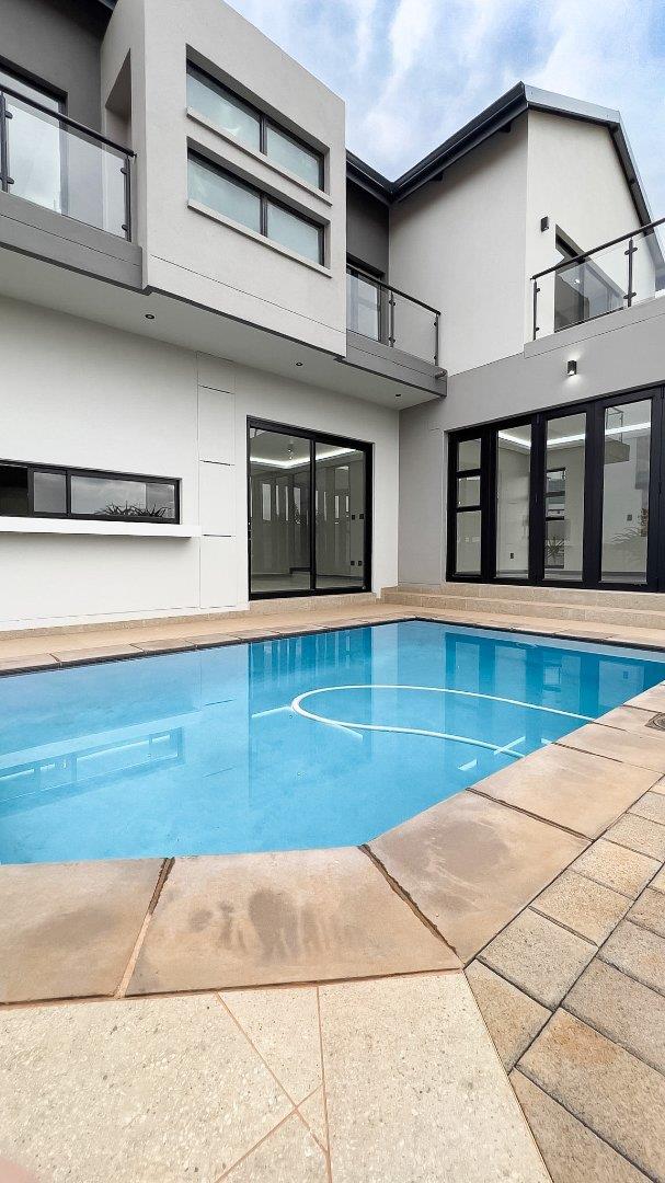 4 Bedroom Property for Sale in Fountainbrook Estate Gauteng