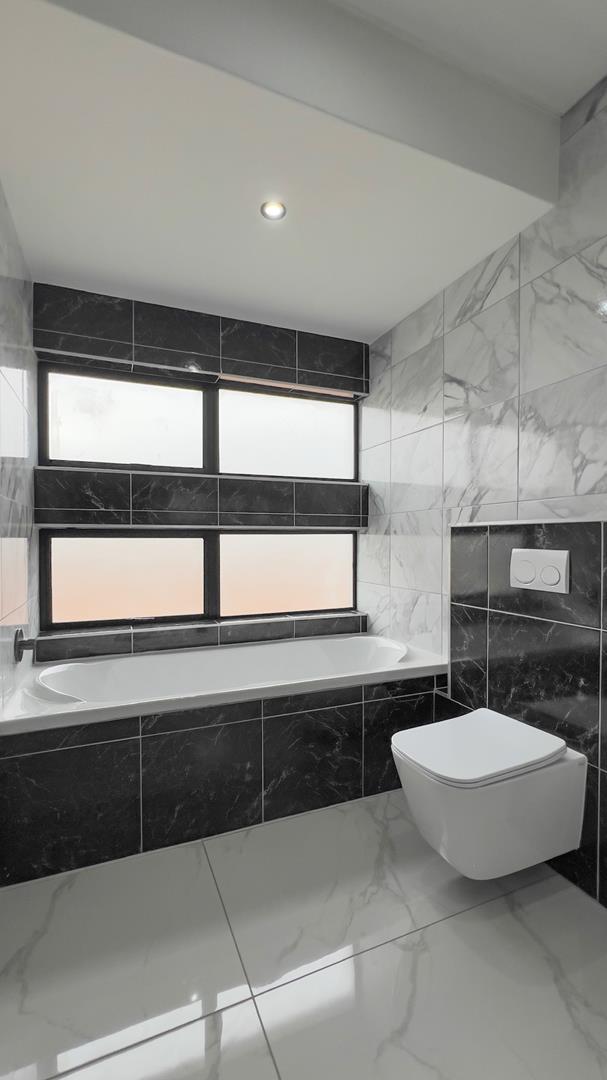 4 Bedroom Property for Sale in Fountainbrook Estate Gauteng