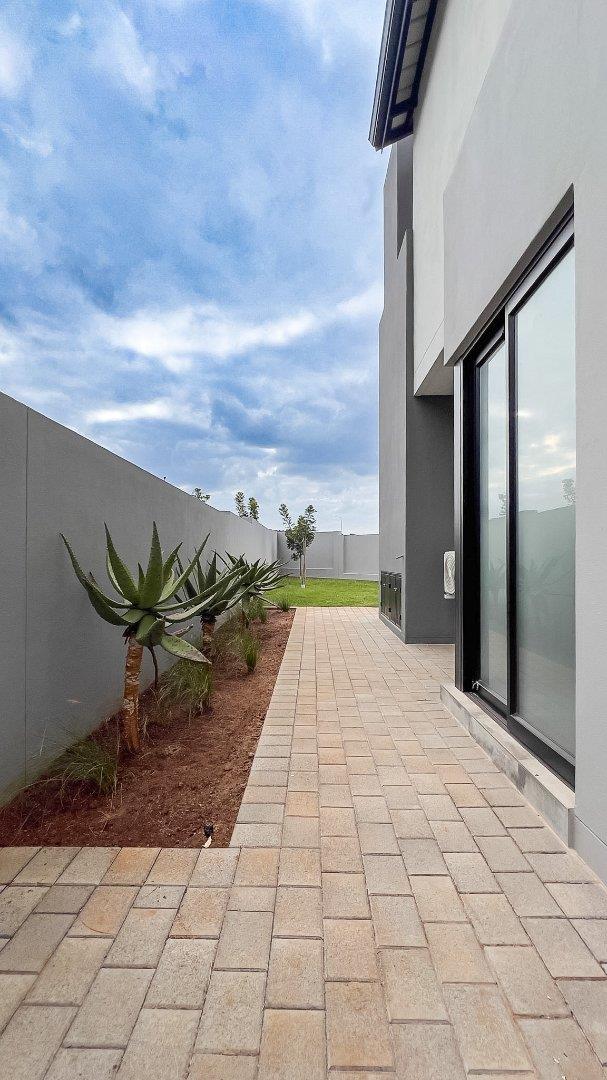4 Bedroom Property for Sale in Fountainbrook Estate Gauteng