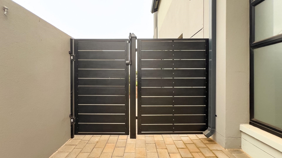4 Bedroom Property for Sale in Fountainbrook Estate Gauteng