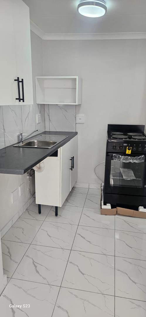 1 Bedroom Property for Sale in Waverley Gauteng