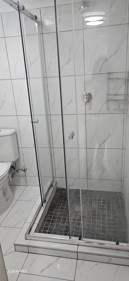 1 Bedroom Property for Sale in Waverley Gauteng