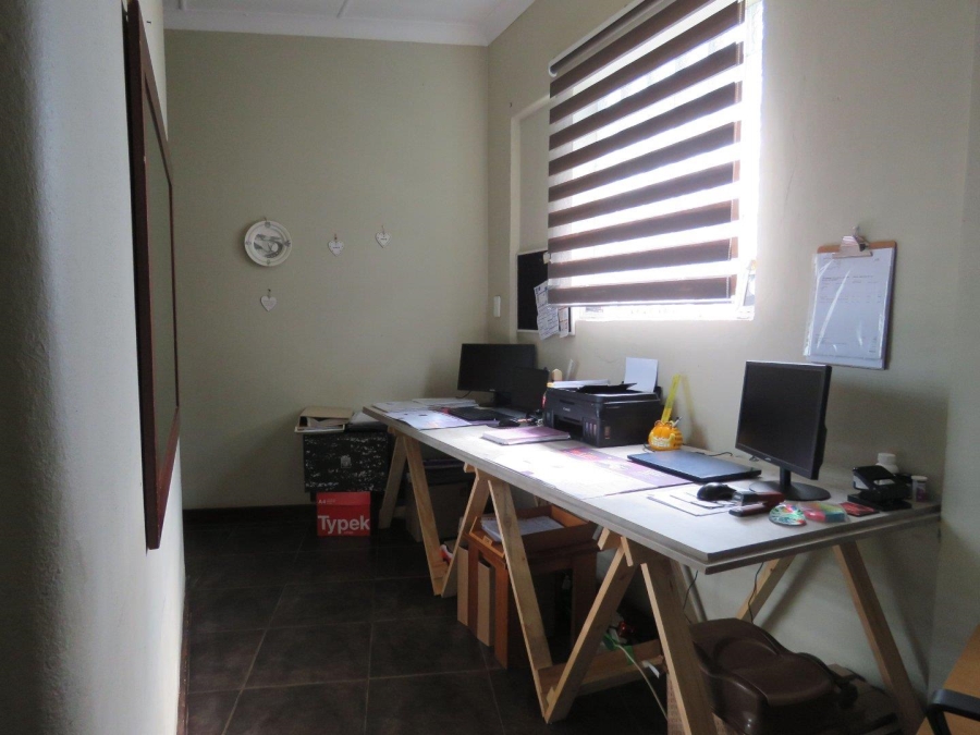 4 Bedroom Property for Sale in Florentia Gauteng