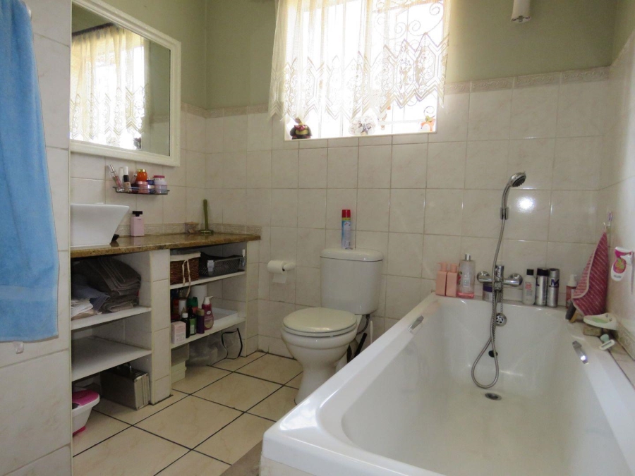 4 Bedroom Property for Sale in Florentia Gauteng