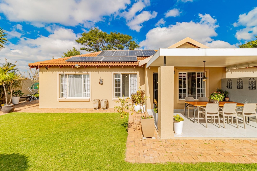 3 Bedroom Property for Sale in North Riding Gauteng