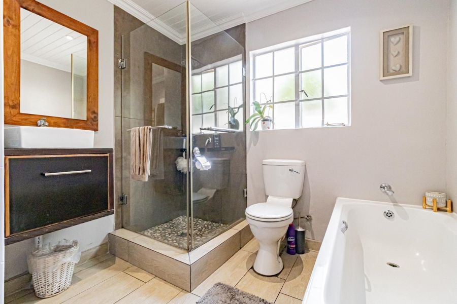 3 Bedroom Property for Sale in North Riding Gauteng