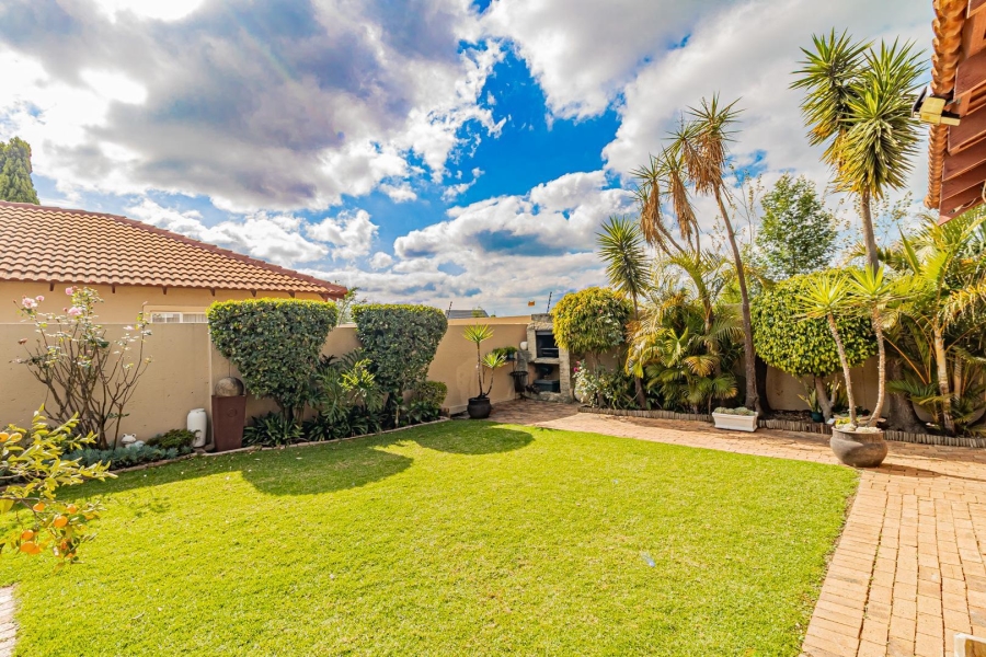 3 Bedroom Property for Sale in North Riding Gauteng