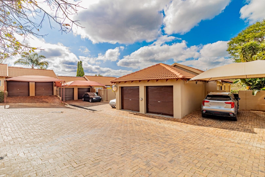 3 Bedroom Property for Sale in North Riding Gauteng