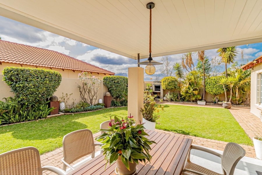 3 Bedroom Property for Sale in North Riding Gauteng