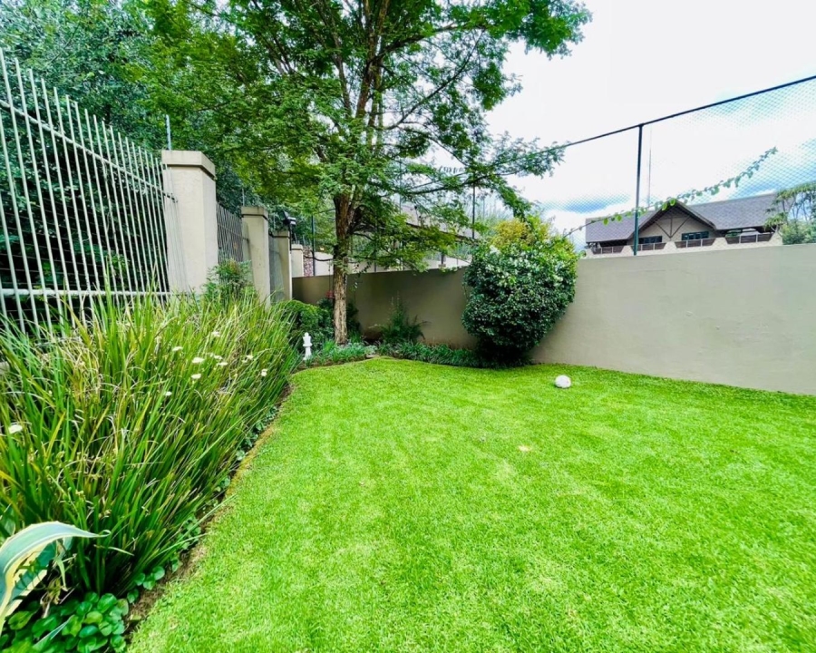 To Let 2 Bedroom Property for Rent in Douglasdale Gauteng