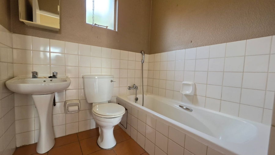 2 Bedroom Property for Sale in Florentia Gauteng