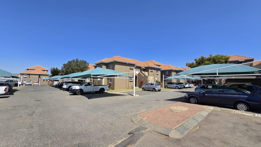2 Bedroom Property for Sale in Florentia Gauteng