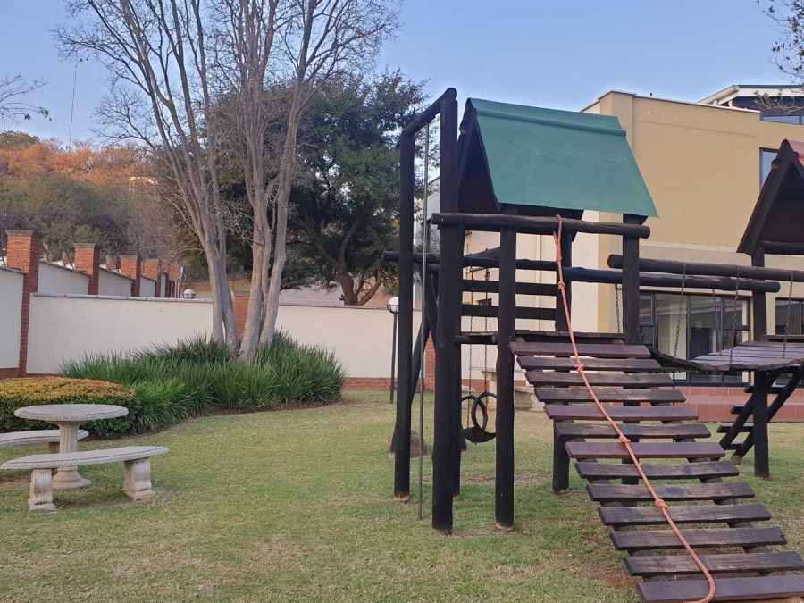2 Bedroom Property for Sale in Glenvista Gauteng