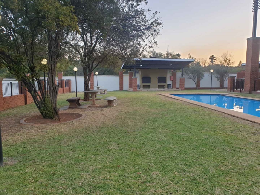 2 Bedroom Property for Sale in Glenvista Gauteng