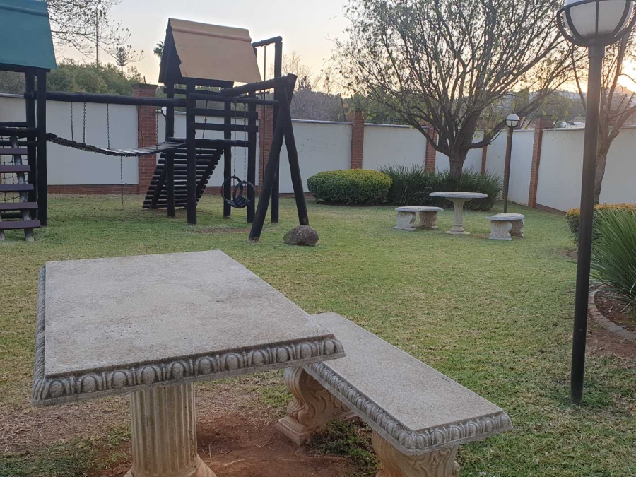 2 Bedroom Property for Sale in Glenvista Gauteng