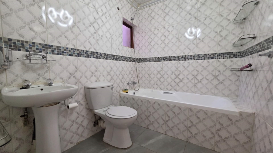 2 Bedroom Property for Sale in Glenvista Gauteng