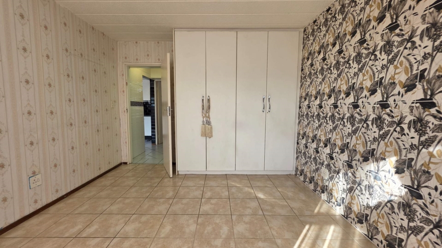 2 Bedroom Property for Sale in Glenvista Gauteng