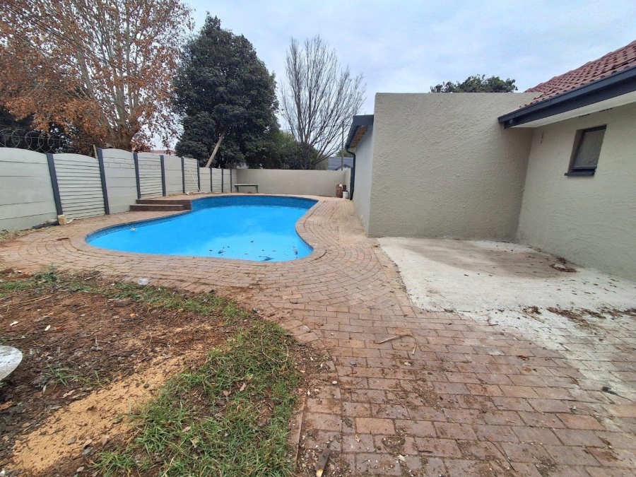3 Bedroom Property for Sale in Risiville Gauteng