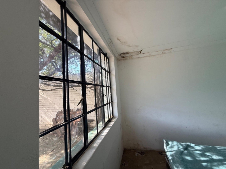 2 Bedroom Property for Sale in Westdene Gauteng