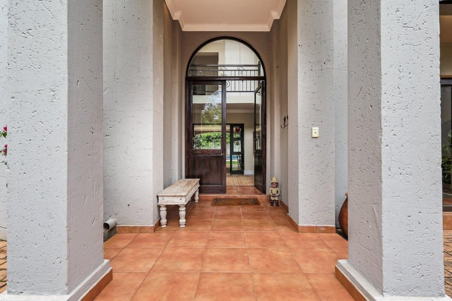 To Let 5 Bedroom Property for Rent in Silver Lakes Gauteng