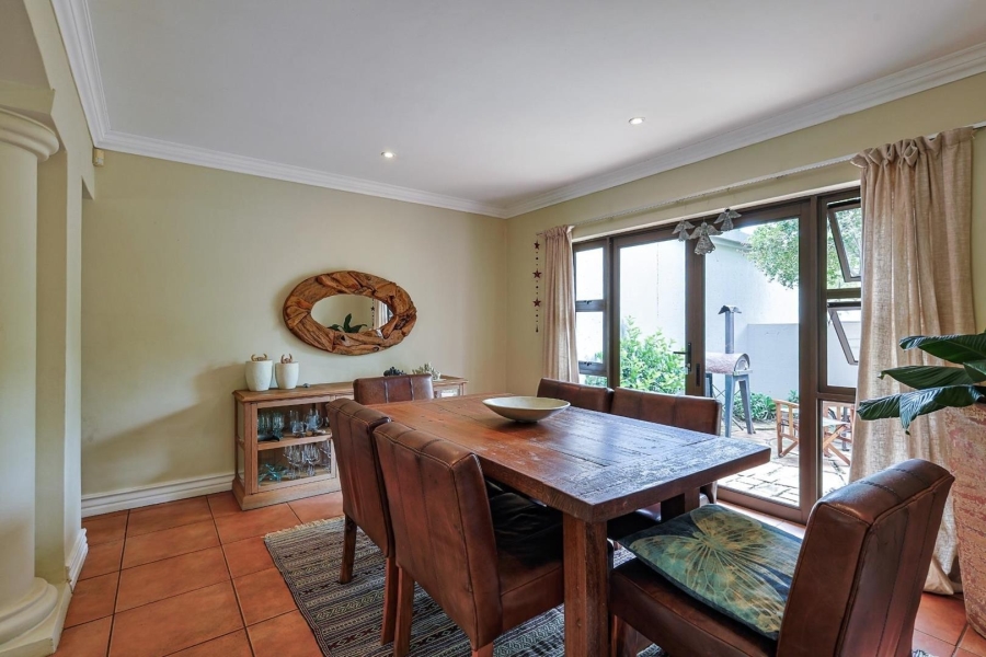 To Let 5 Bedroom Property for Rent in Silver Lakes Gauteng