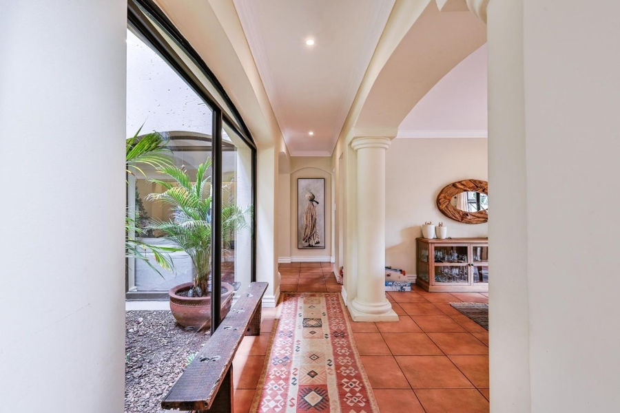 To Let 5 Bedroom Property for Rent in Silver Lakes Gauteng