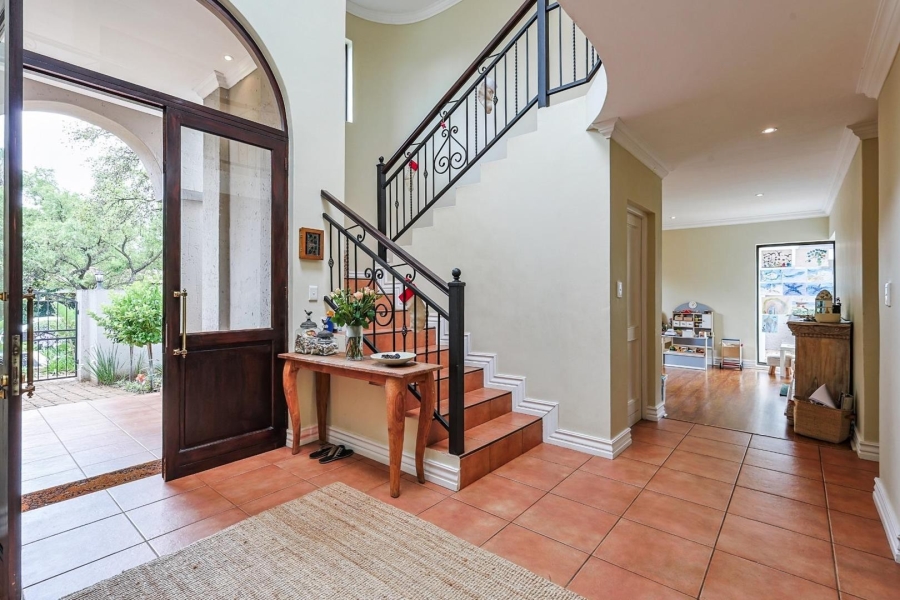 To Let 5 Bedroom Property for Rent in Silver Lakes Gauteng