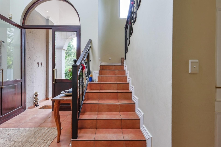To Let 5 Bedroom Property for Rent in Silver Lakes Gauteng