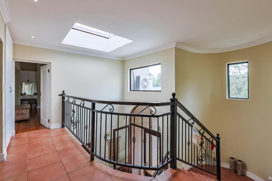 To Let 5 Bedroom Property for Rent in Silver Lakes Gauteng