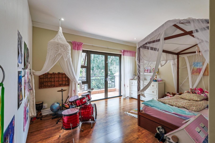 To Let 5 Bedroom Property for Rent in Silver Lakes Gauteng