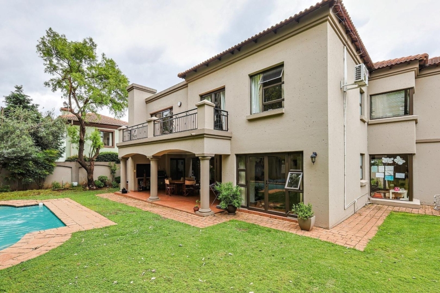 To Let 5 Bedroom Property for Rent in Silver Lakes Gauteng