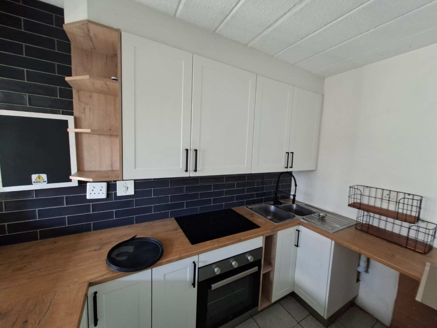 To Let 1 Bedroom Property for Rent in Morningside Gauteng