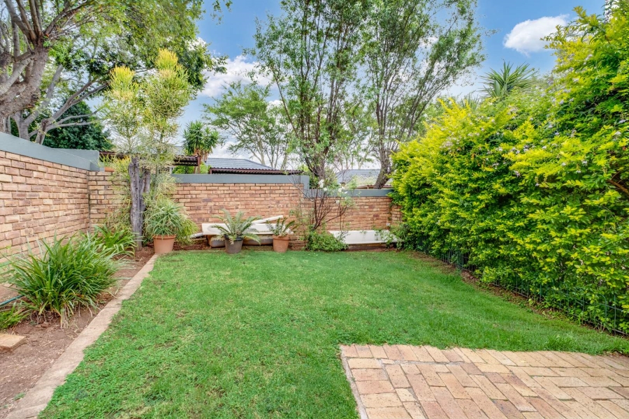 To Let 2 Bedroom Property for Rent in Wilgeheuwel Gauteng