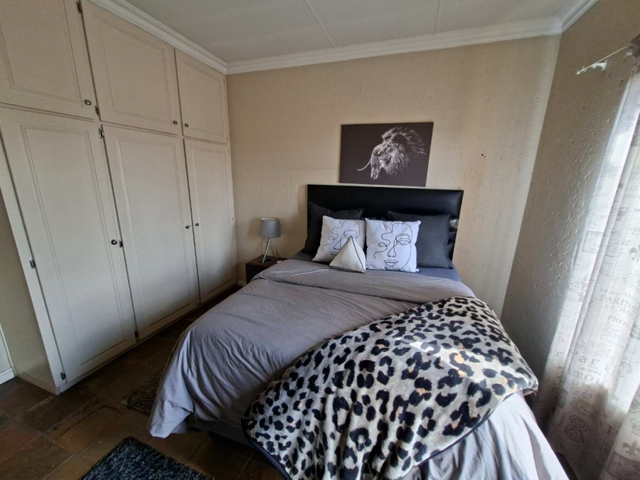 To Let 1 Bedroom Property for Rent in Weltevreden Park Gauteng