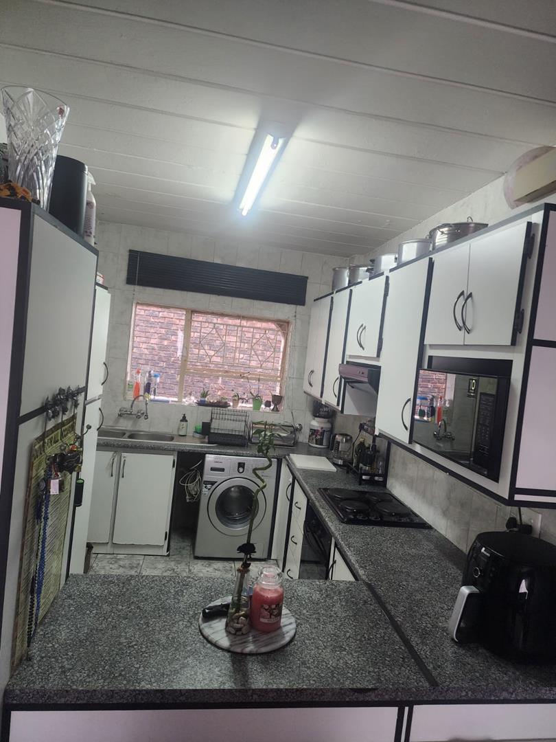 2 Bedroom Property for Sale in Croydon Gauteng