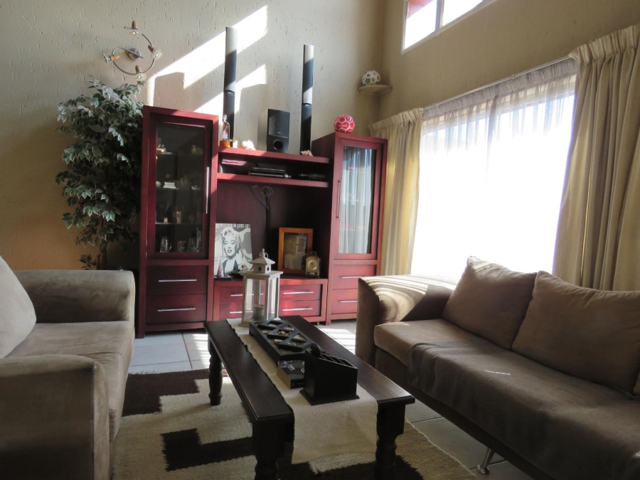 2 Bedroom Property for Sale in New Redruth Gauteng