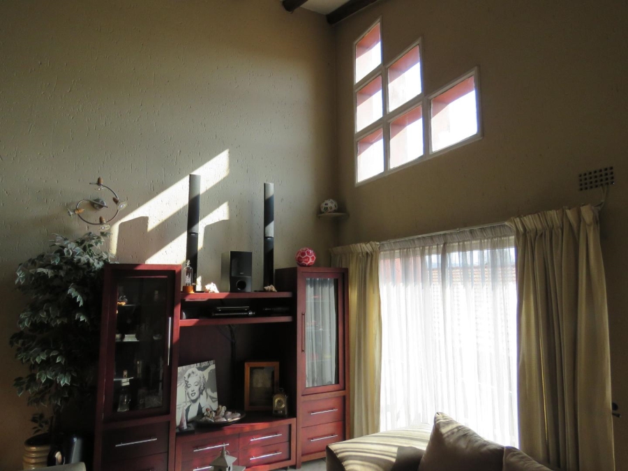 2 Bedroom Property for Sale in New Redruth Gauteng
