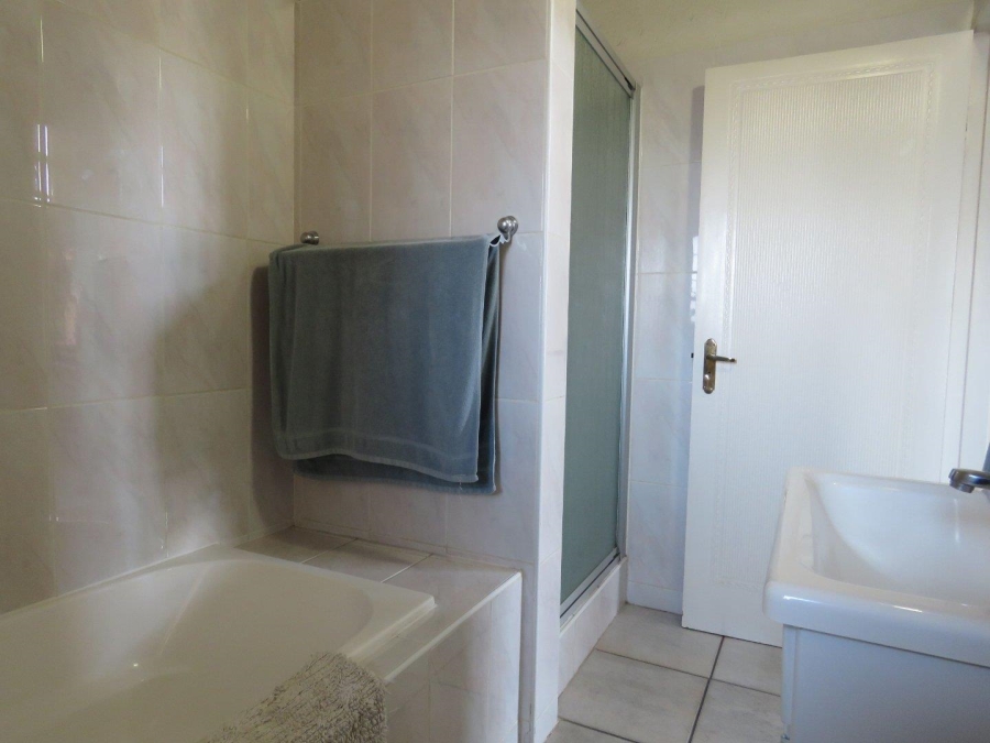 2 Bedroom Property for Sale in New Redruth Gauteng