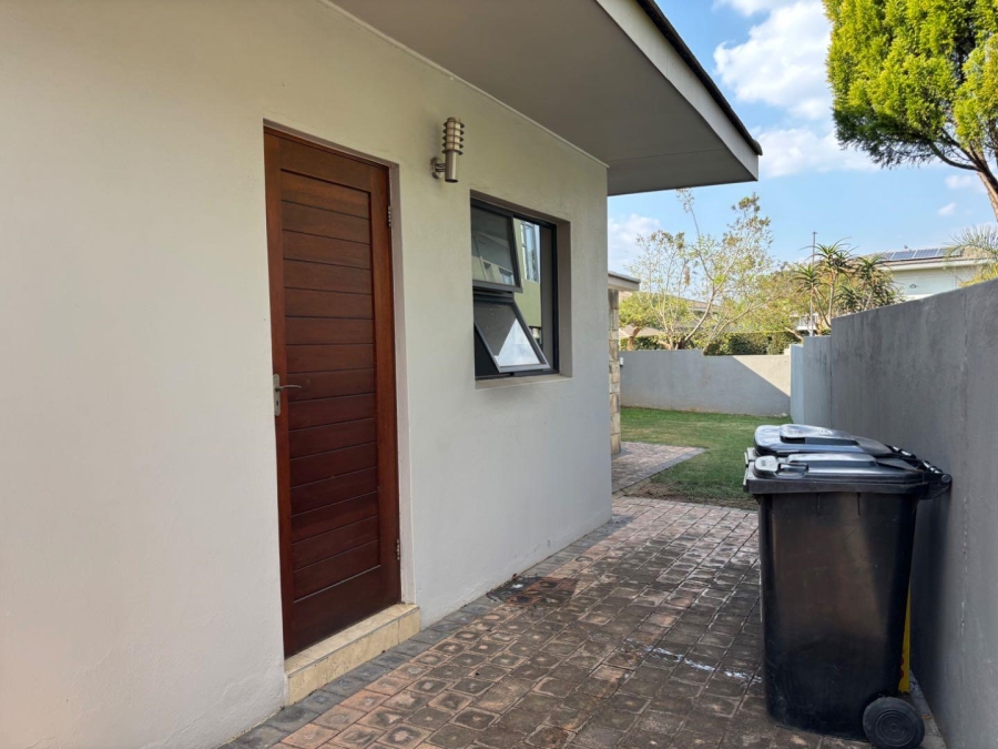 To Let 3 Bedroom Property for Rent in Lombardy Estate Gauteng