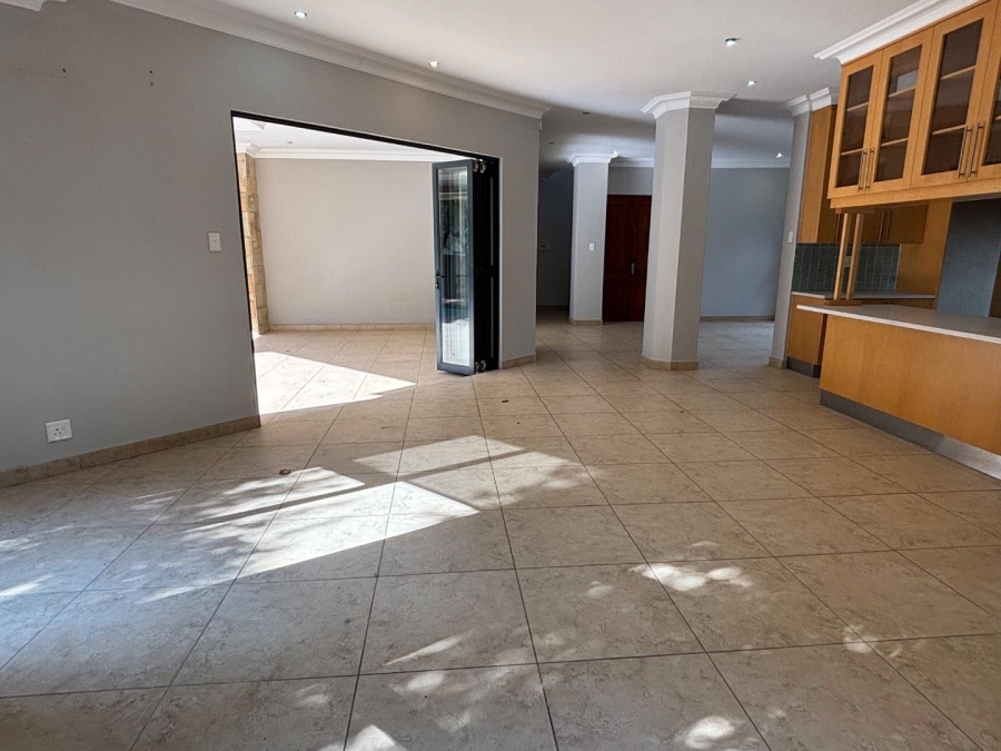 To Let 3 Bedroom Property for Rent in Lombardy Estate Gauteng