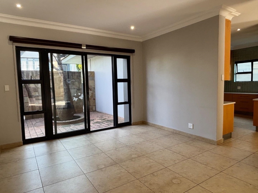 To Let 3 Bedroom Property for Rent in Lombardy Estate Gauteng