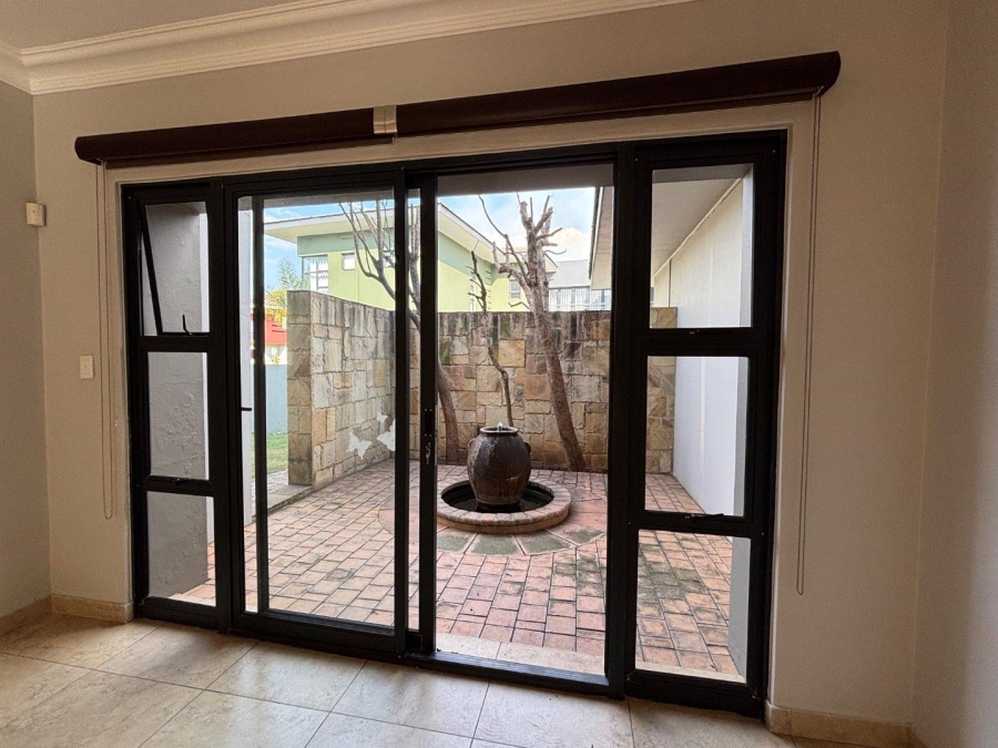 To Let 3 Bedroom Property for Rent in Lombardy Estate Gauteng