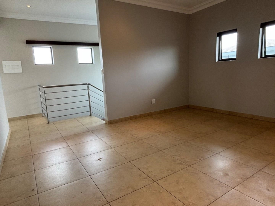 To Let 3 Bedroom Property for Rent in Lombardy Estate Gauteng