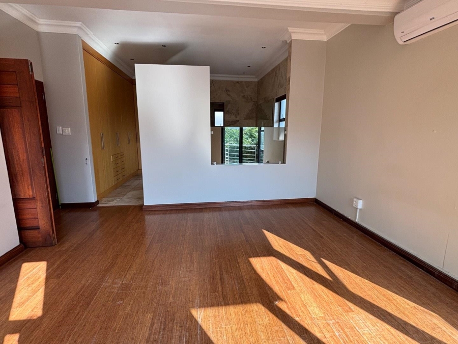To Let 3 Bedroom Property for Rent in Lombardy Estate Gauteng