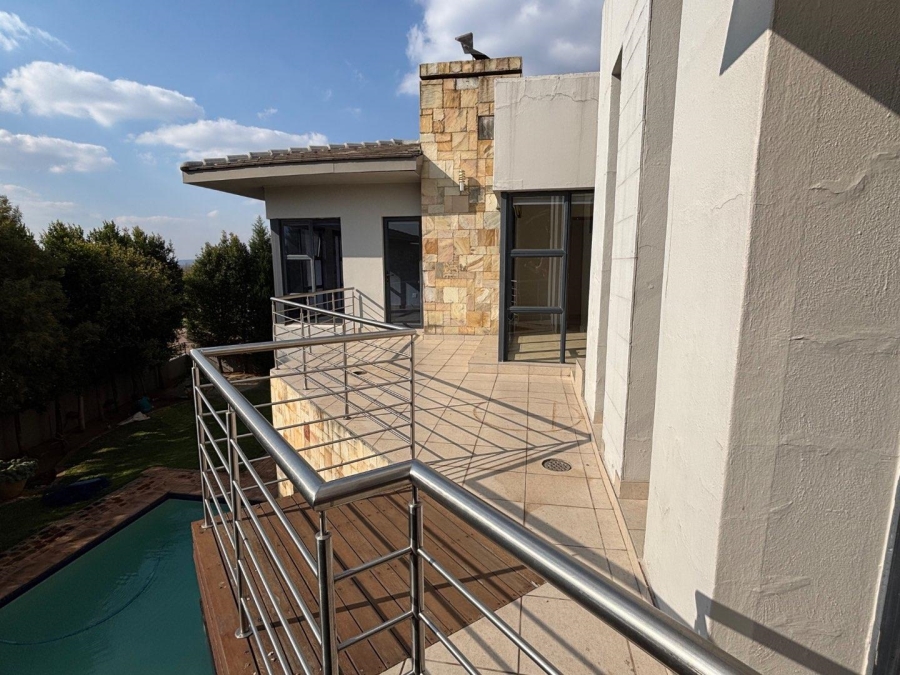 To Let 3 Bedroom Property for Rent in Lombardy Estate Gauteng