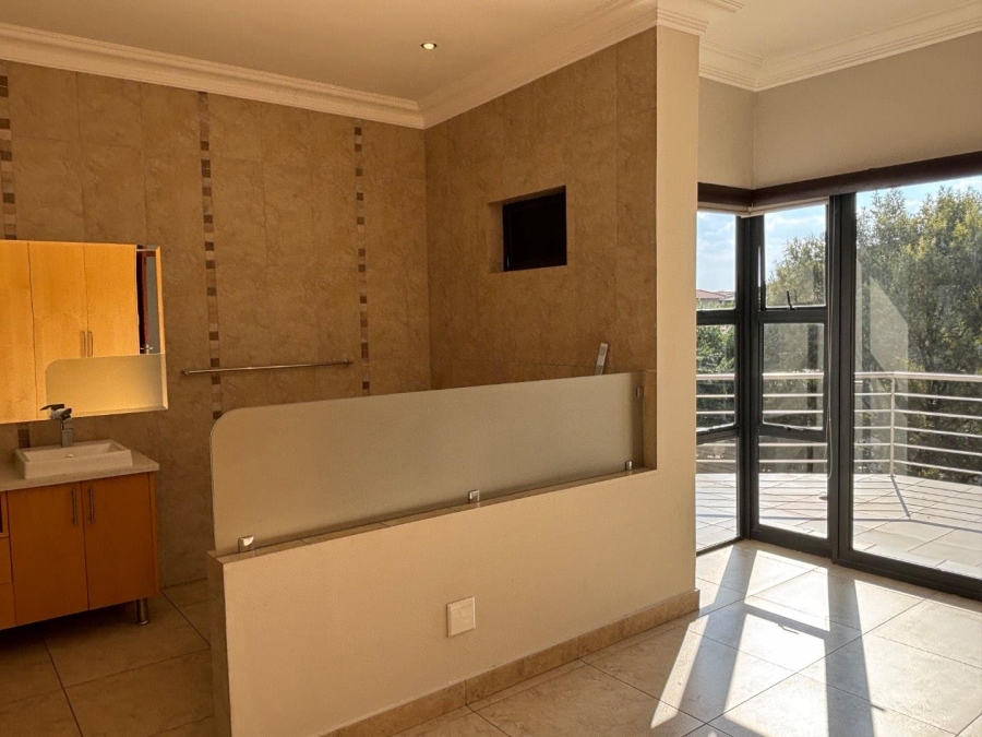 To Let 3 Bedroom Property for Rent in Lombardy Estate Gauteng