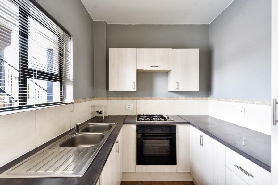To Let 2 Bedroom Property for Rent in Honeydew Gauteng