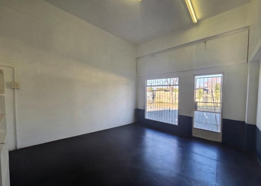 To Let Commercial Property for Rent in Horison Gauteng