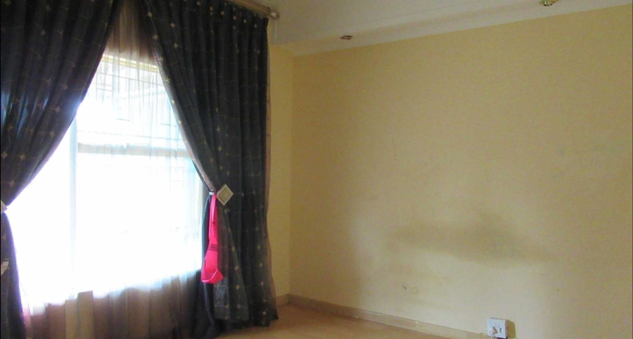 4 Bedroom Property for Sale in Rangeview Gauteng