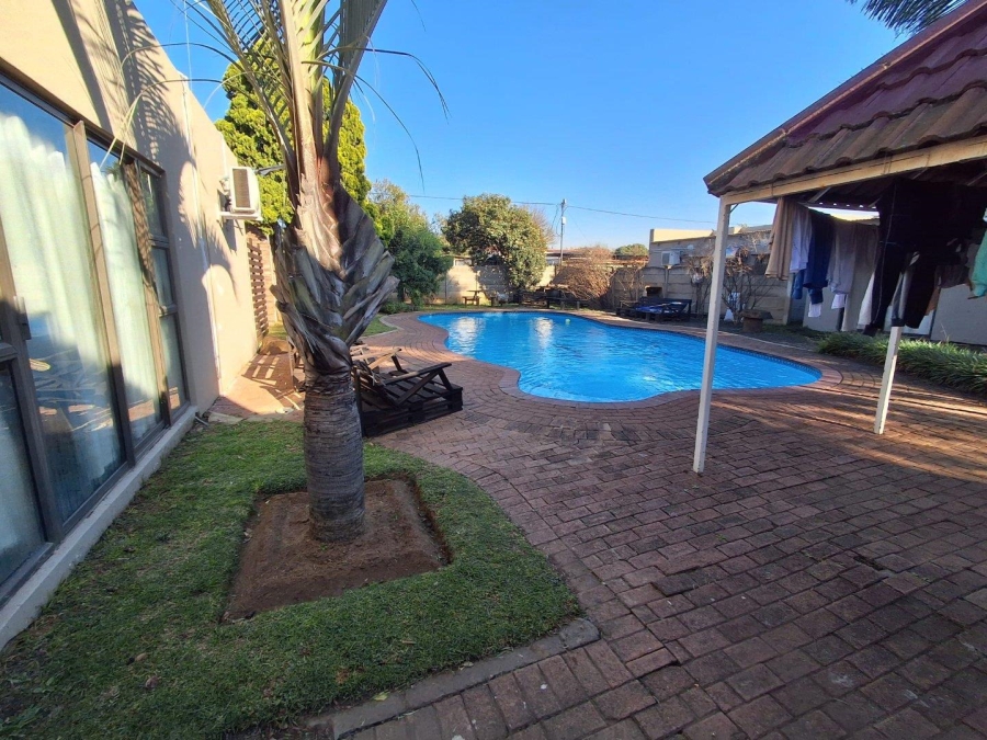 Commercial Property for Sale in Three Rivers Gauteng